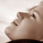 La Terapia de Trance mujer sonriendo